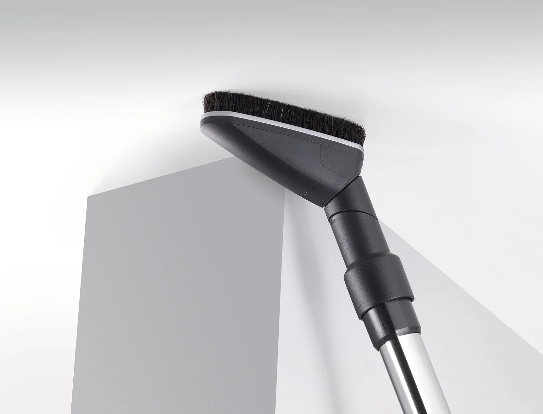 Miele Flexibel Verstellbare Universalburste Mit Naturborsten- Zubehör