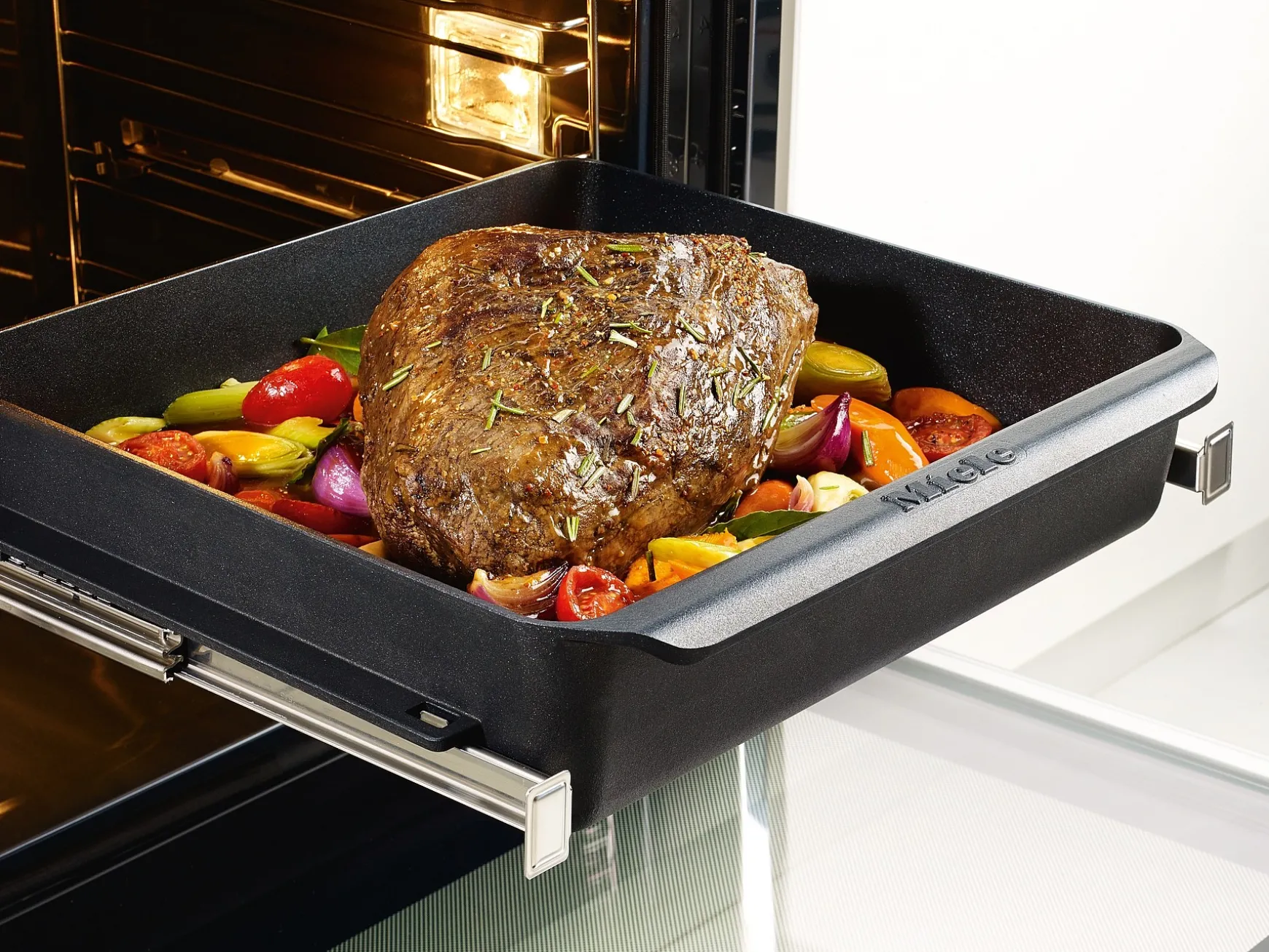 Miele Induktions-Gourmet-Auflaufform- Kuchenzubehör