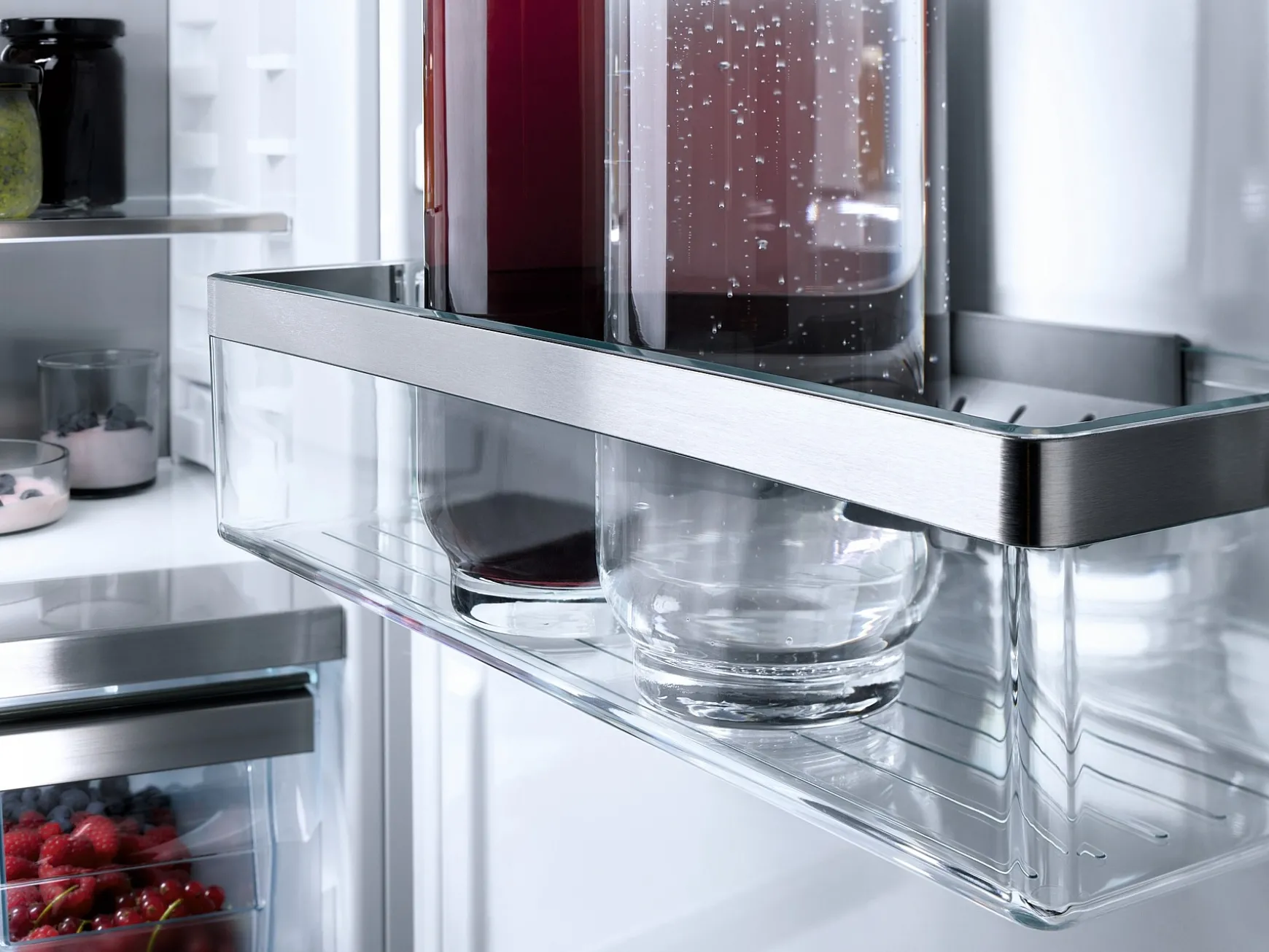 Miele Kfn 7795 D- Integrierte Bodenhalterungen