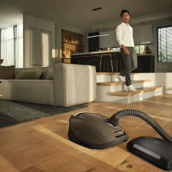 Miele Komplette C3 Brilliant Powerline Sgpe0- Bodenstaubsauger Mit Beutel